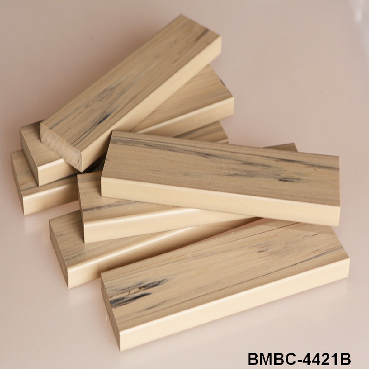 Wood like Grains of Plastic Lumber